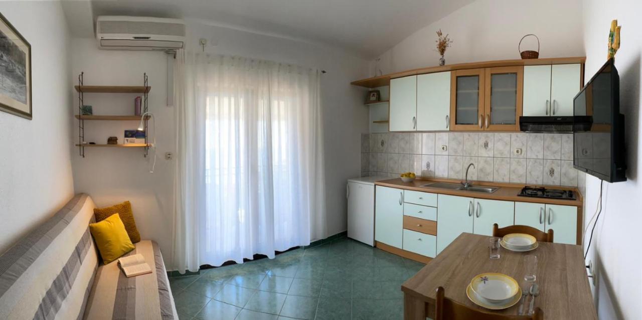 The Ana Apartments Komiža Eksteriør bilde