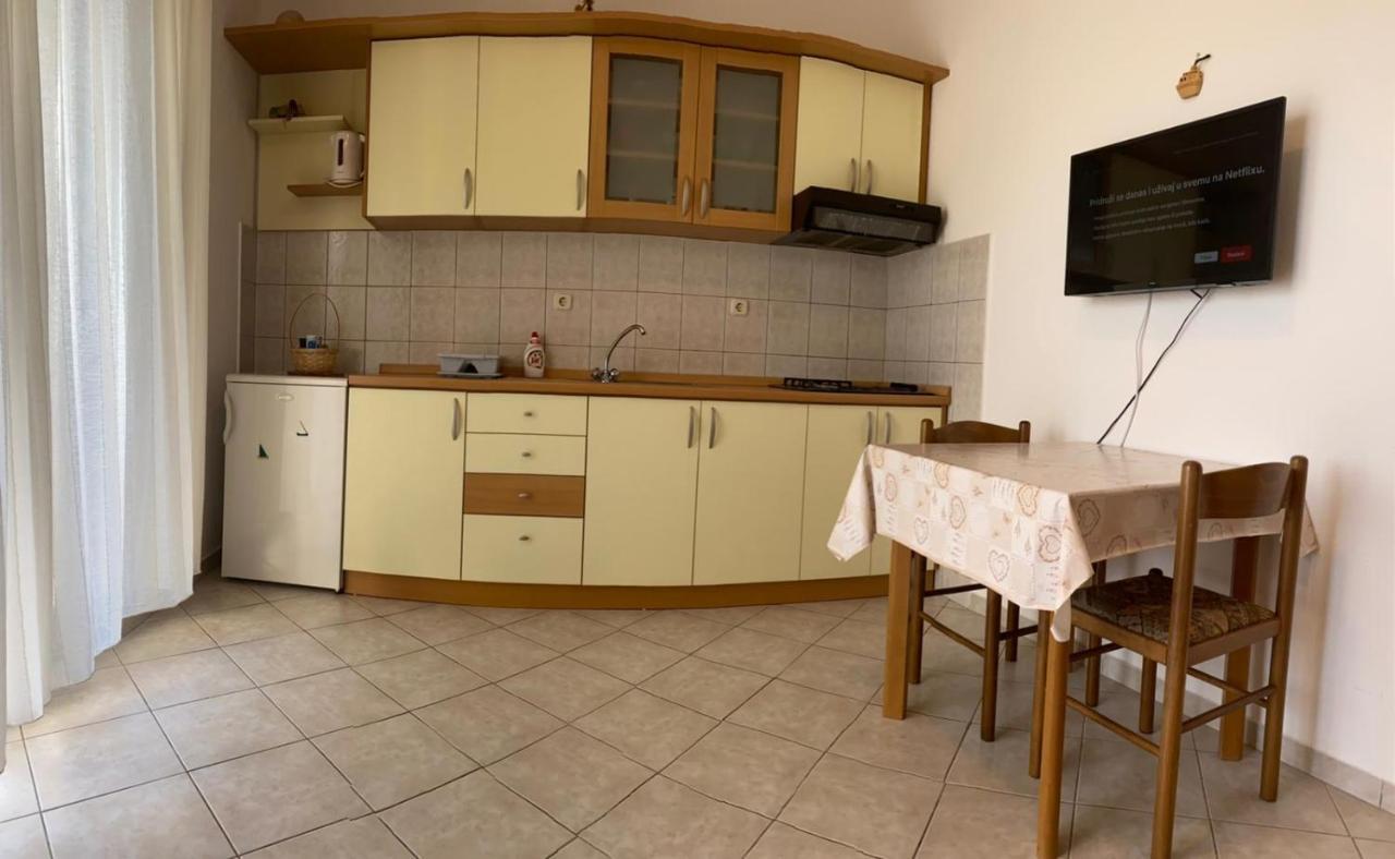 The Ana Apartments Komiža Eksteriør bilde