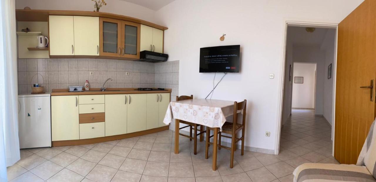 The Ana Apartments Komiža Eksteriør bilde