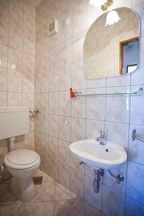 The Ana Apartments Komiža Eksteriør bilde